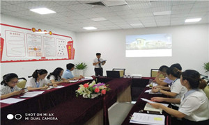 2018年老子有钱lzyq88官网之家安徽张家界店实习生毕业查核，，述职大会顺利召开！